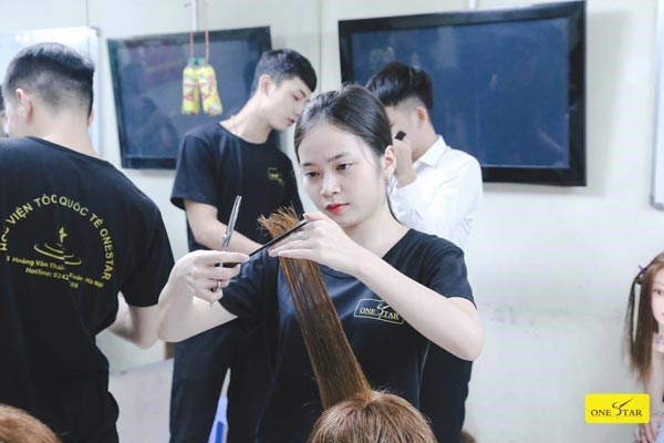 Khoá học cắt tóc nam tại Đà Nẵng chuyên nghiệp