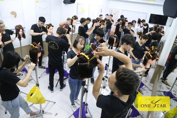 Sách dạy tạo kiểu tóc  Công ty TNHH Nhân Trí Việt