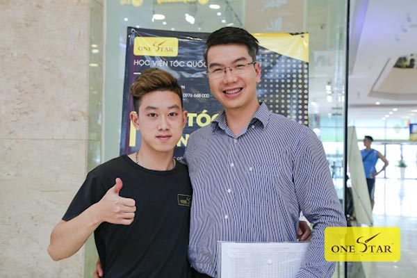 Niềm vui của khách hàng cũng chính là niềm vui của em Niềm vui của khách hàng cũng chính là niềm vui của em